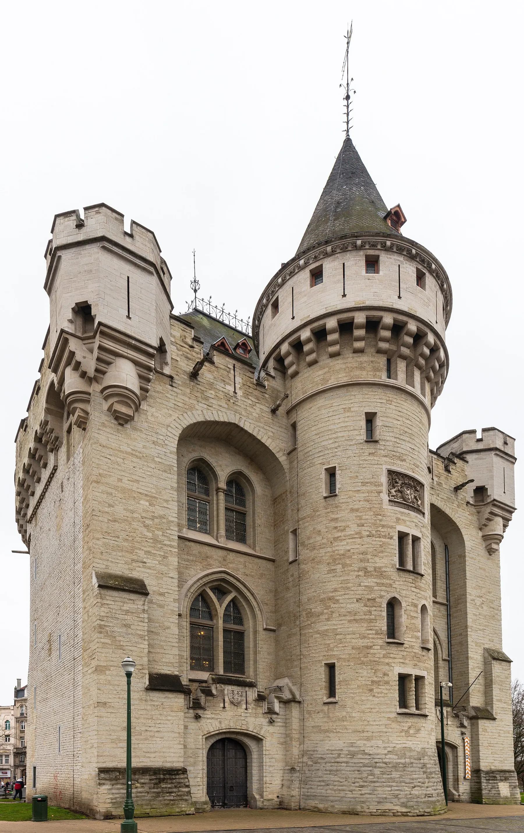La porte de Hal, aux abords de Saint-Gilles